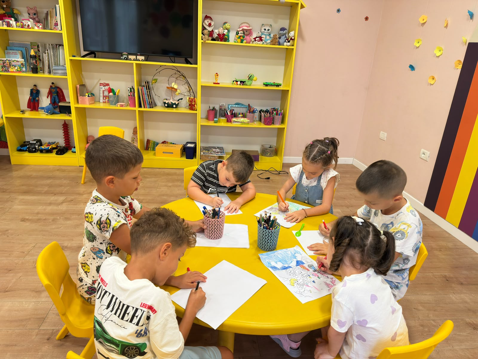 "Art Crafts" Kampi Veror 2026