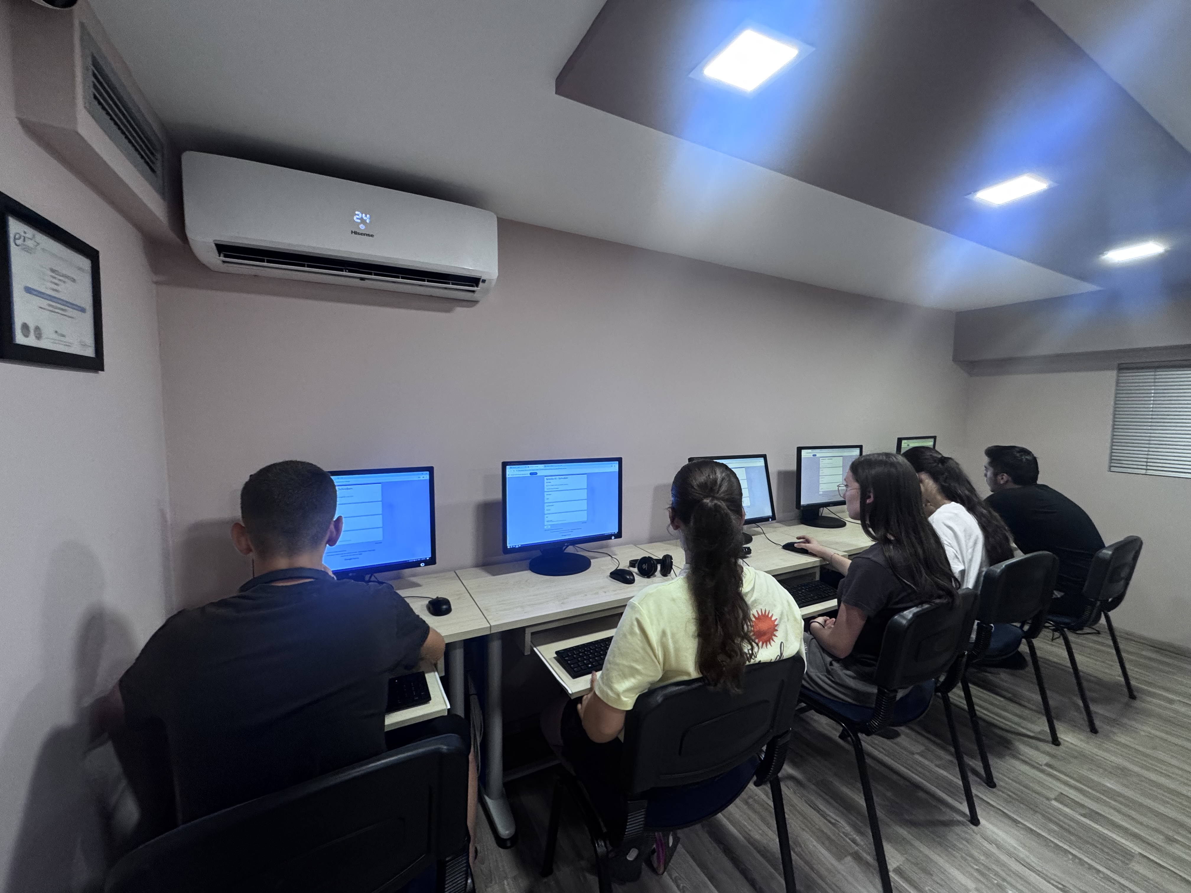 Informatikë dhe aftësim profesional